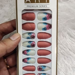 Matte Artifical Nails💅🏻